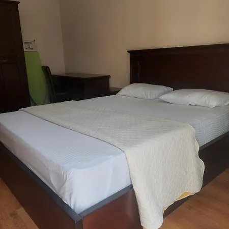 Apartment In The City Center Batumi Exterior photo